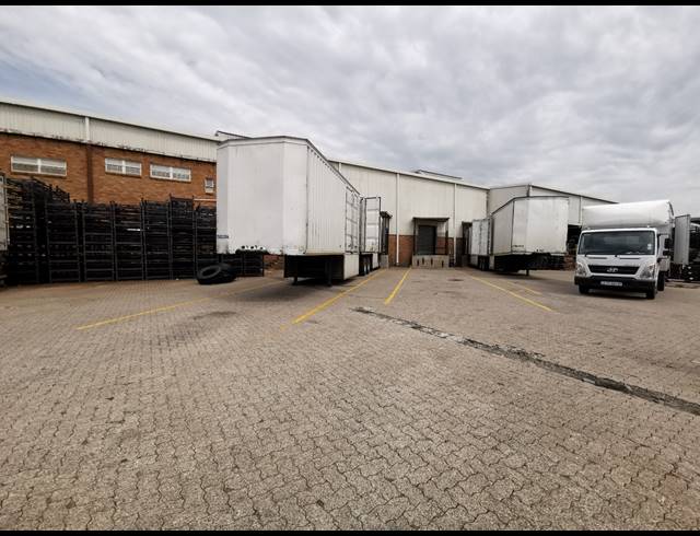 19,294M² FACTORY TO LET IN JET PARK
